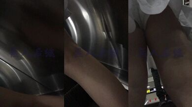 无人后继29短裙抄底